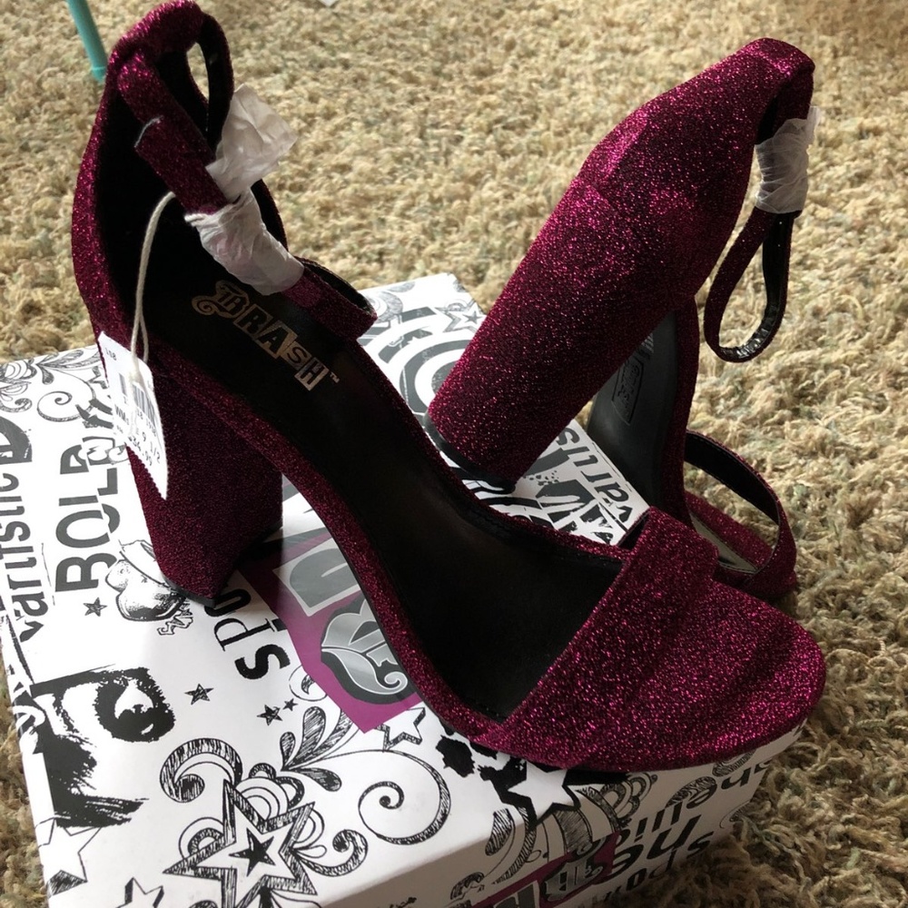 New Womens Sassy Pumps